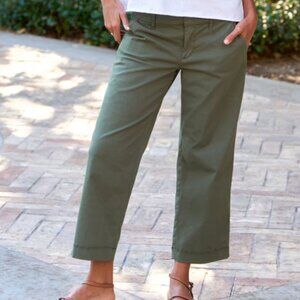 Franke & Eileen Straight-leg Chino - Army Green